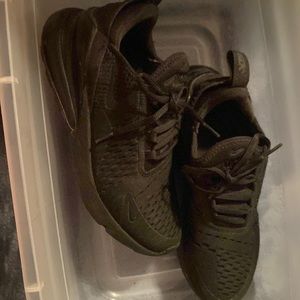 Black Nike 270. Great condition. Size 7